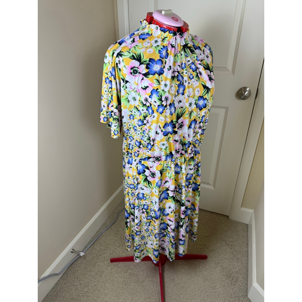 Women's Maggy London Plus 16W Yellow Blue Floral Midi Dress